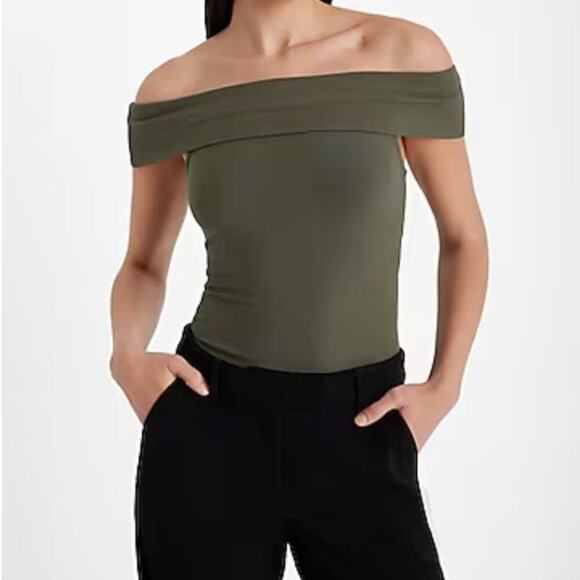 Express Fitted Ribbed Off The Shoulder Overlay Top Olive Green S - Picture 1 of 6